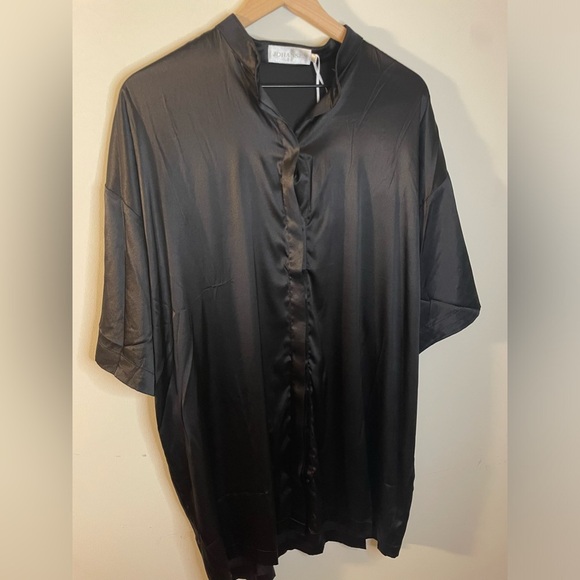 New JOHANSEN|| Mulberry Silk Mini dress in black O/S - Picture 3 of 9